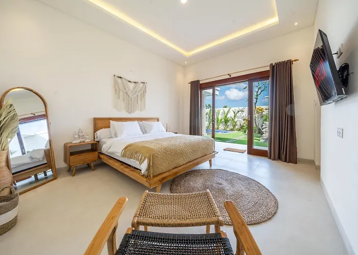 Aleksa - With Rooftop&rice Field View Canggu