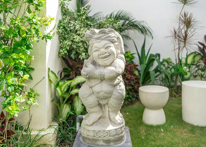 Villa Aleksa - With Rooftop&rice Field View Canggu