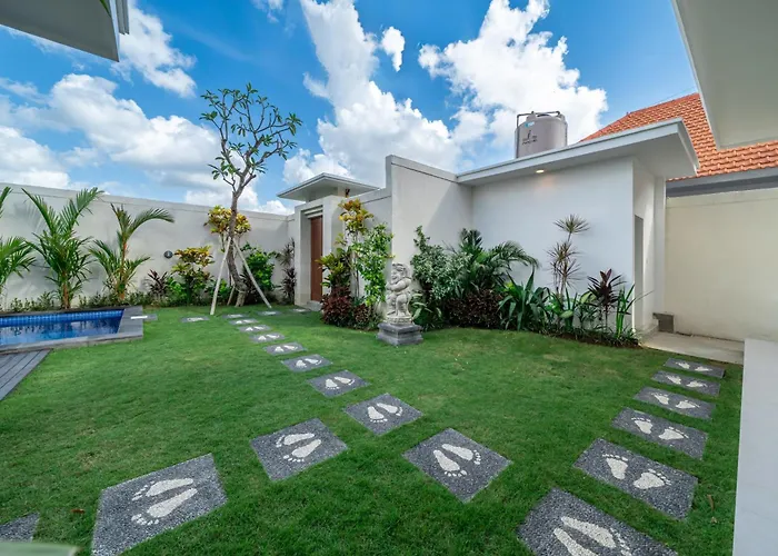 Villa Aleksa - With Rooftop&rice Field View Canggu