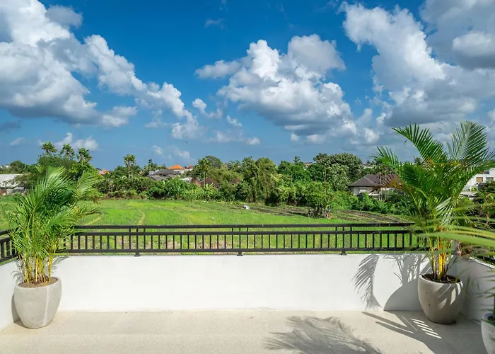 Aleksa - With Rooftop&rice Field View Canggu